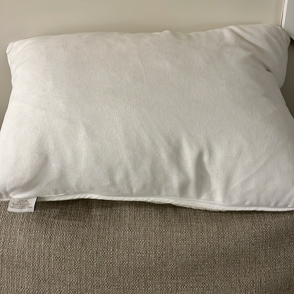 Christmas Holiday Pillow/beautiful quality and Display - Picture 3 of 3